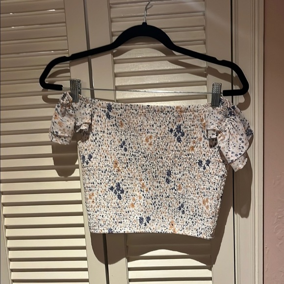 Floral Off-Shoulder Top - Picture 1 of 4
